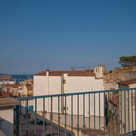 Lets Holidays Big Terrace House With Parking 빌라