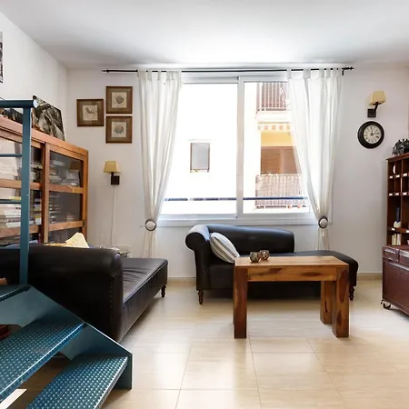 Lets Holidays Big Terrace House With Parking 빌라