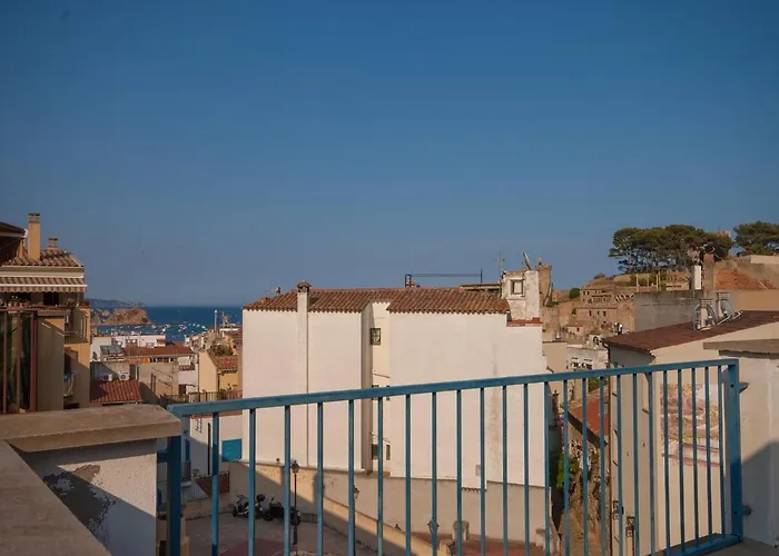 Lets Holidays Big Terrace House With Parking فيلة