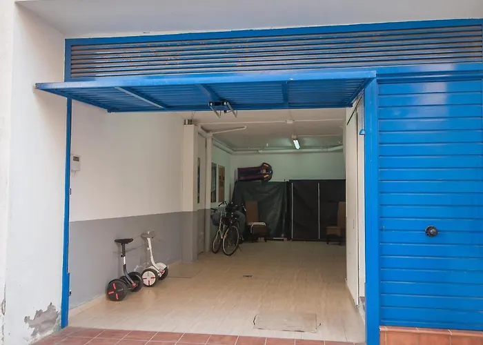 Lets Holidays Big Terrace House With Parking فيلة *