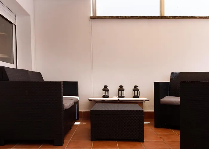 Lets Holidays Big Terrace House With Parking فيلة توسا ذي مار