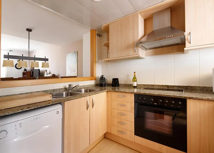 فيلة Lets Holidays Big Terrace House With Parking توسا ذي مار