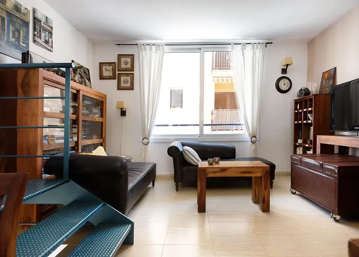 Lets Holidays Big Terrace House With Parking فيلة