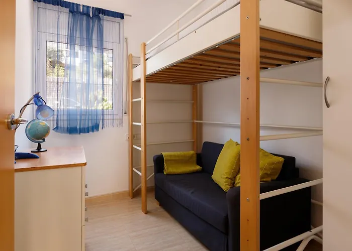 Lets Holidays Big Terrace House With Parking توسا ذي مار